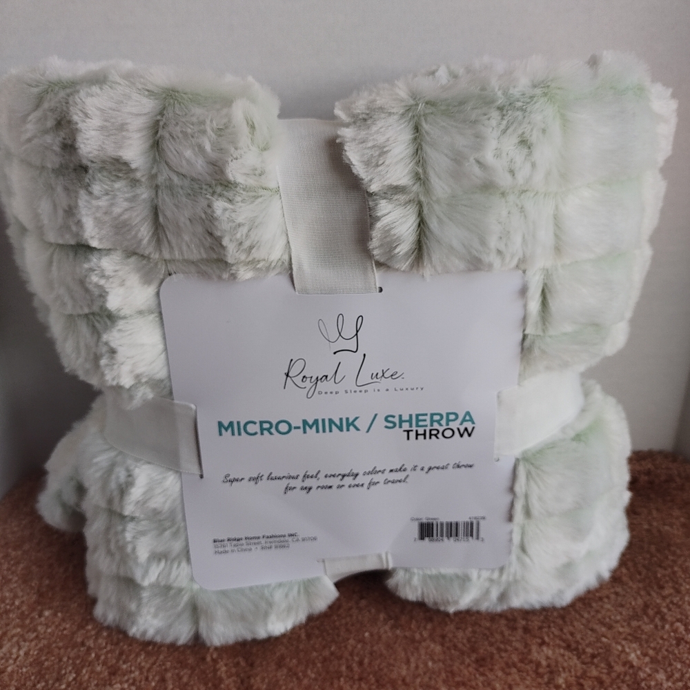 Royal Luxe Micro-Mink Sherpa Throw